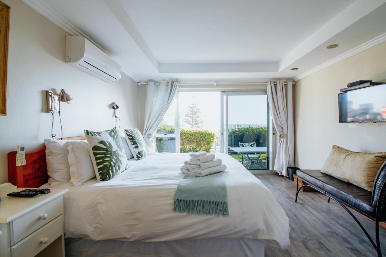 Blaauw Village Guest House 블루버그스트랜드 외부 사진